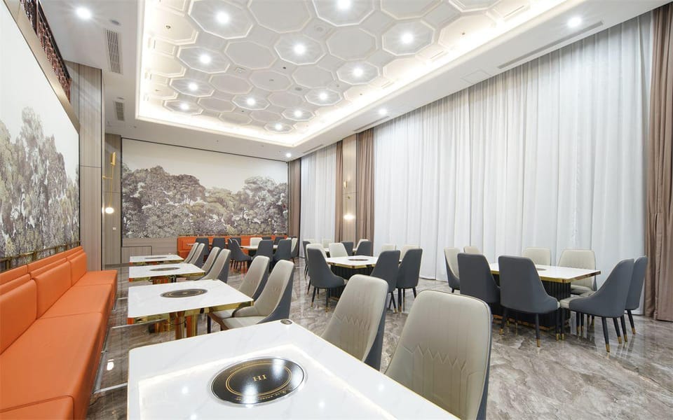 Vienna International Hotel Cangzhou Suning Development Zone Super Bowl Hotel in China