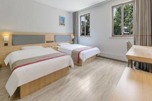 Shankee Hotel (Wuxi High-speed Railway East Station Hongdou Plaza) Hotel in Suzhou