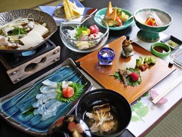 Onoue Ryokan Uwoyoshi Hotel in Shiga, Japan