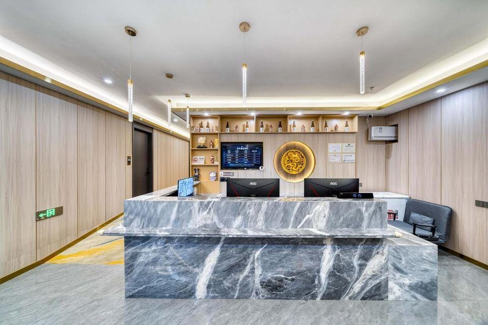 Hangzhou Longyin Hotel (Hangxing Road Subway Station Branch) Hotel in Hangzhou