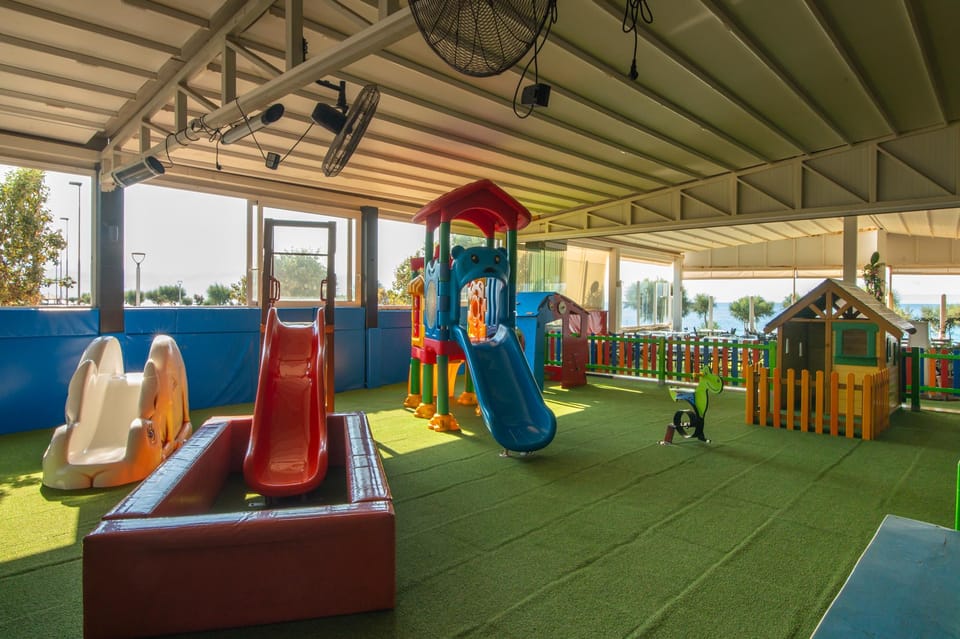 Envy SeaSide Suites Hotel in Heraklion