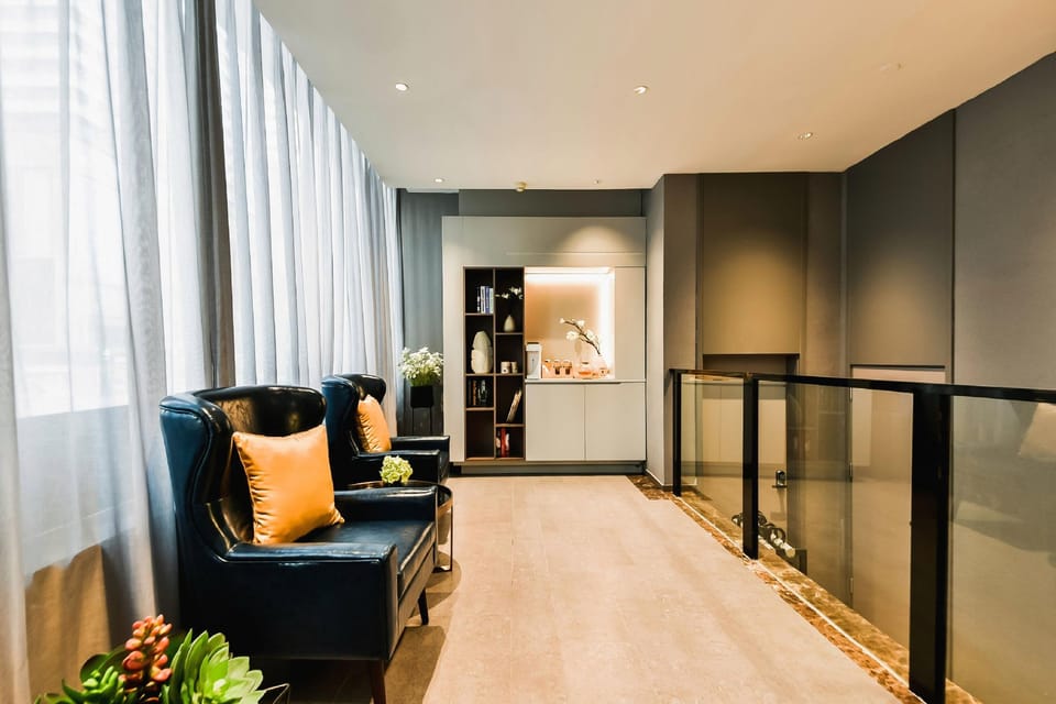 IU Hotel Shijiazhuang Xinbai Plaza Wanli Temple Pedestrian Street Hotel in China