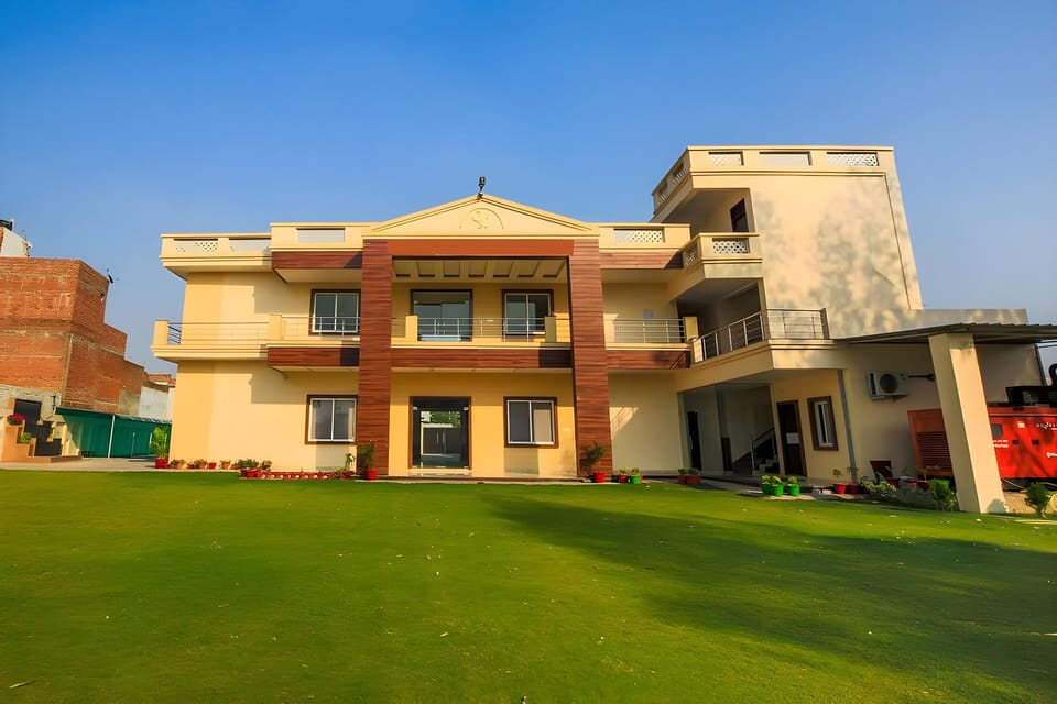 Hotel O Vaibhav laxmi Paradise Hotel in Lucknow