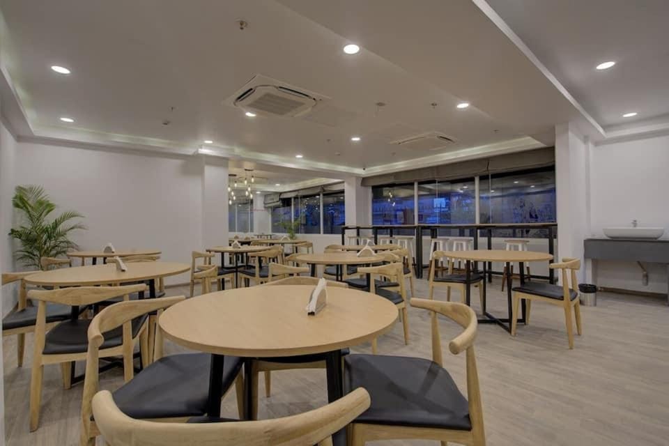 Hotel Eureka Grand, Guwahati Hotel in India