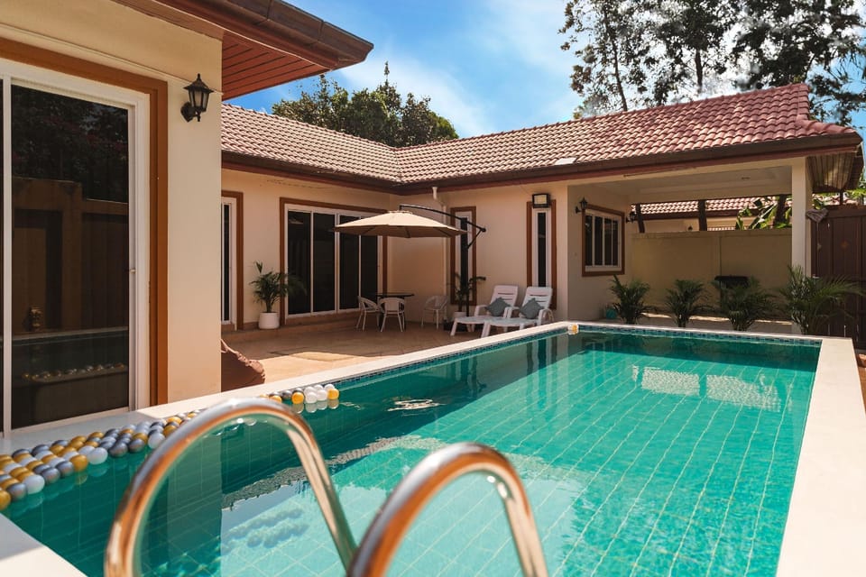 Massarossa Pool Villa Pattaya Hotel in Pattaya City