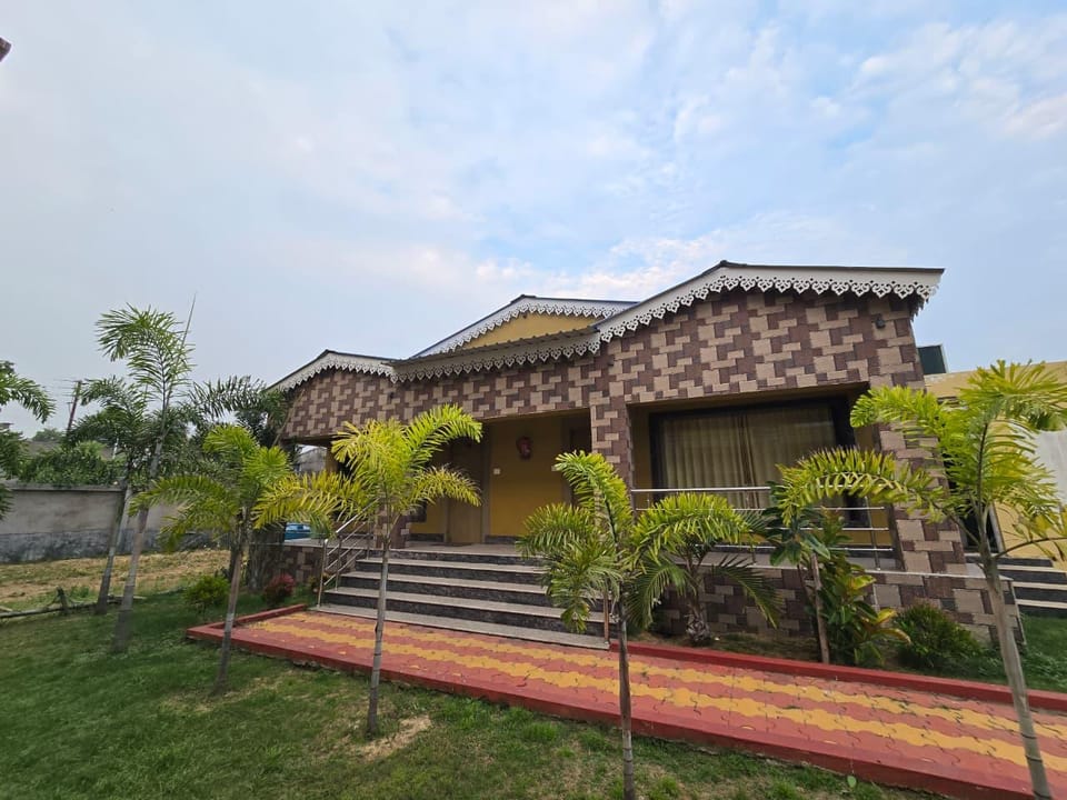 SAIKAT SARANYA Resort in West Bengal