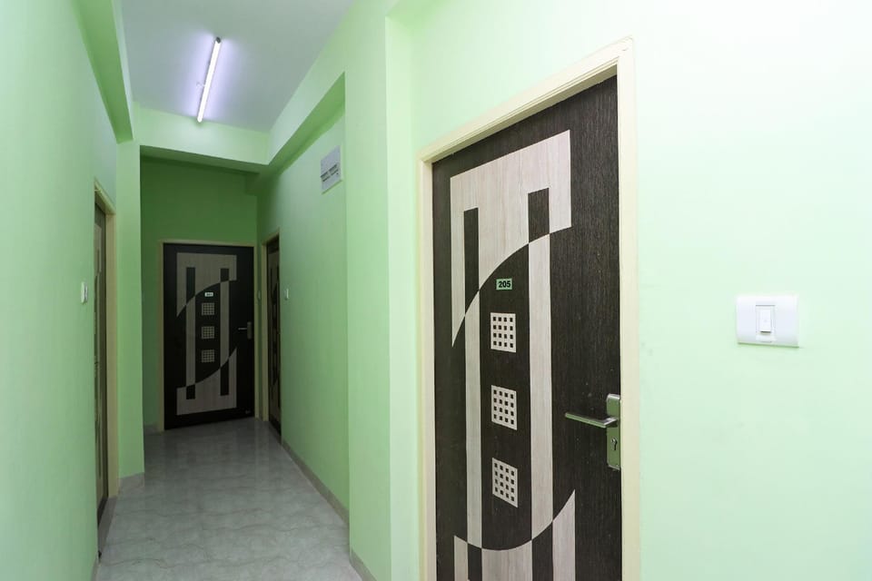 Hotel O Apan Hotel in Kolkata