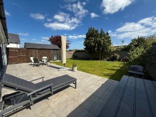 Cowley Road Hotel in Lymington