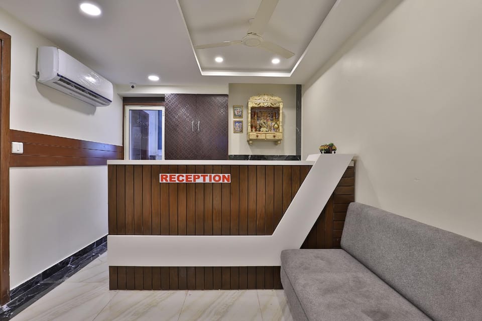 OYO 37359 hotel shiv villa Hotel in Ahmedabad
