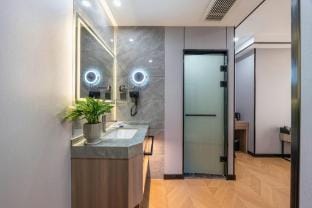 Chenrui Smart Hotel (Qianjiang New City Qingchun Plaza Branch) Hotel in Hangzhou