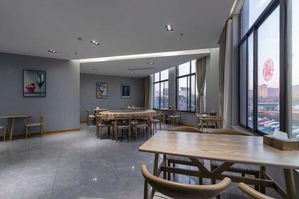 Huijing Business Hotel (Langya Mountain Scenic Area Branch) Hotel in Jiangsu