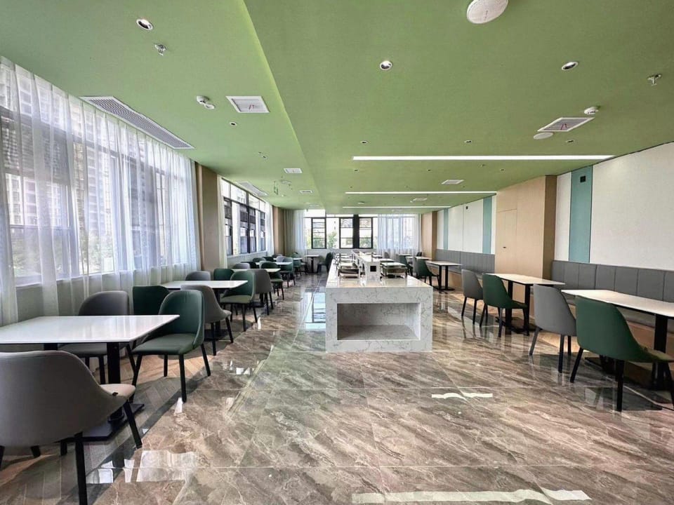 GreenTree Inn (Suzhou East Railway Station, Suma Industrial Park, Junyi Fashion Street Branch) Hotel in Jiangsu
