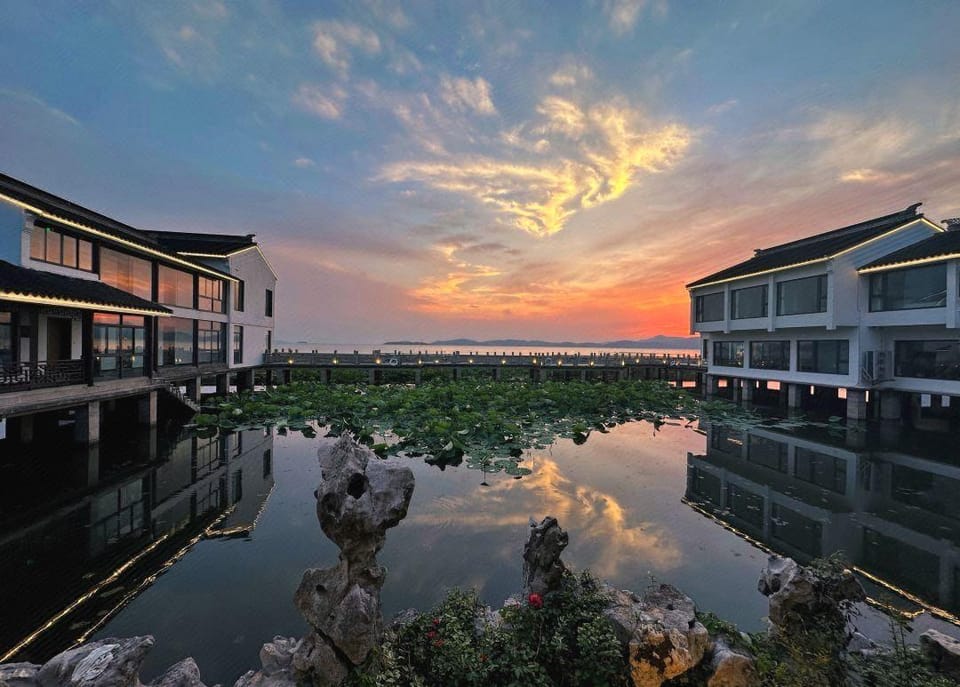 Suzhou ATE Resort (Taihu Dongshan Scenic Area Branch) Hotel in Suzhou