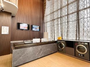 Huayi Hotel (Lu Xun Hometown Branch) Hotel in Hangzhou