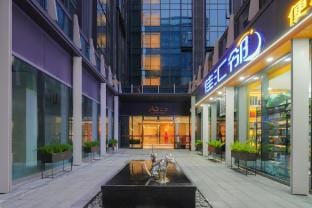 Lanwan Holiday Apartment (Nanjing South Station Jinlun Star Center) Hotel in Nanjing