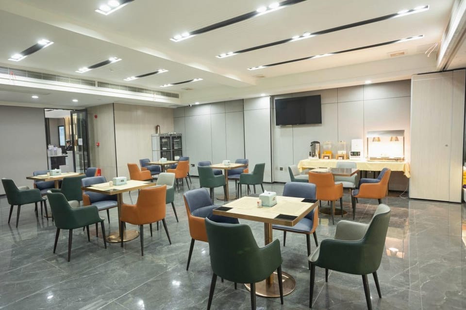 Qingcheng Esports Hotel (Jianghai New City Plaza Branch) Hotel in Jiangsu