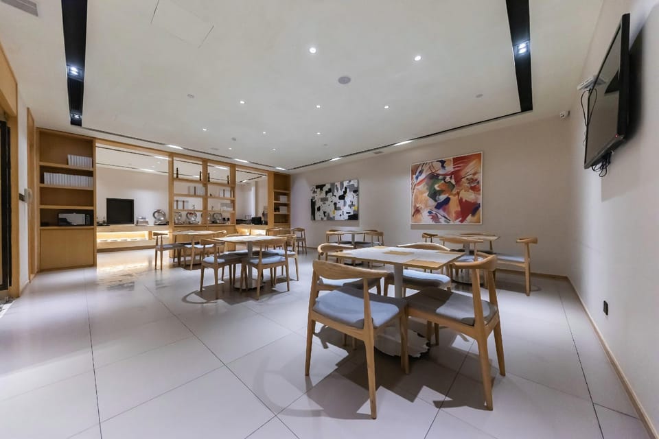 Hangzhou Ideal Box Hotel (Xiasha University Town Branch) Hotel in Hangzhou