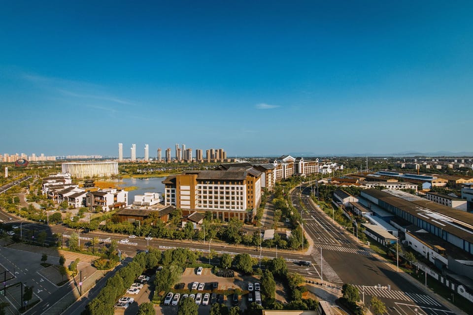 Yunzhishang Holiday Hotel (Wuxi Sunac Land Branch) Hotel in Suzhou