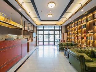 Zhe Fei Hotel Shanghai Joy City Changfeng Park subway station branch Hotel in Shanghai