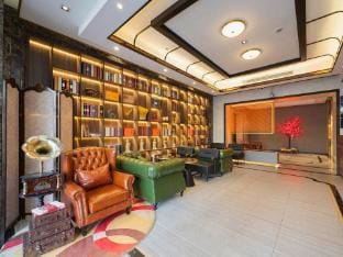 Zhe Fei Hotel Shanghai Joy City Changfeng Park subway station branch Hotel in Shanghai