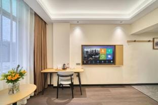 Yixuan Hotel (Deqing Railway Station) Hotel in Hangzhou