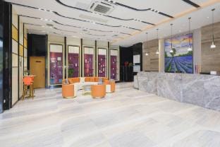 Lavande Hotel Nanjing Wanda Square Tianyin Avenue Hotel in Nanjing