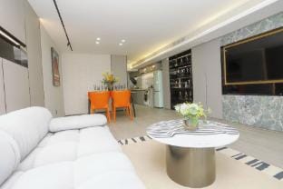 Hangzhou Hangcheng Homestay (Passenger Transport Center Subway Station Guofang Tianjie Branch) Hotel in Hangzhou