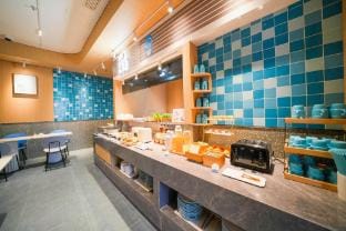 Home Inn · Neo (Shanghai Dishuihu Subway Station Branch) Hotel in Shanghai
