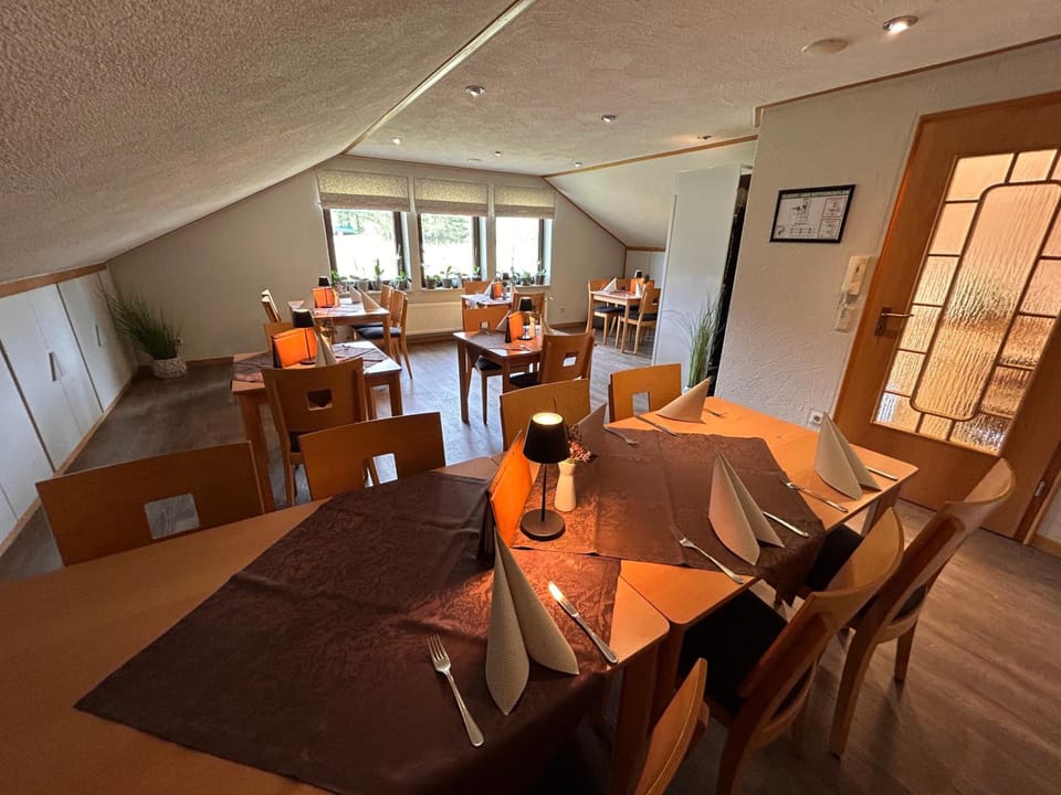 Restaurant - Pension Im Pfenn Inn in Luxembourg