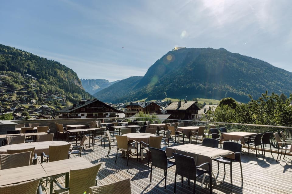 Hotel Champs Fleuris Morzine Hotel in Montriond