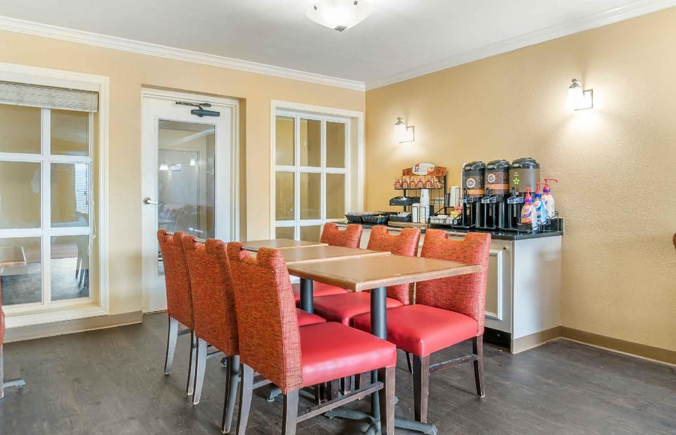Auburn Hills Extended Stay Inn Hotel in Auburn Hills