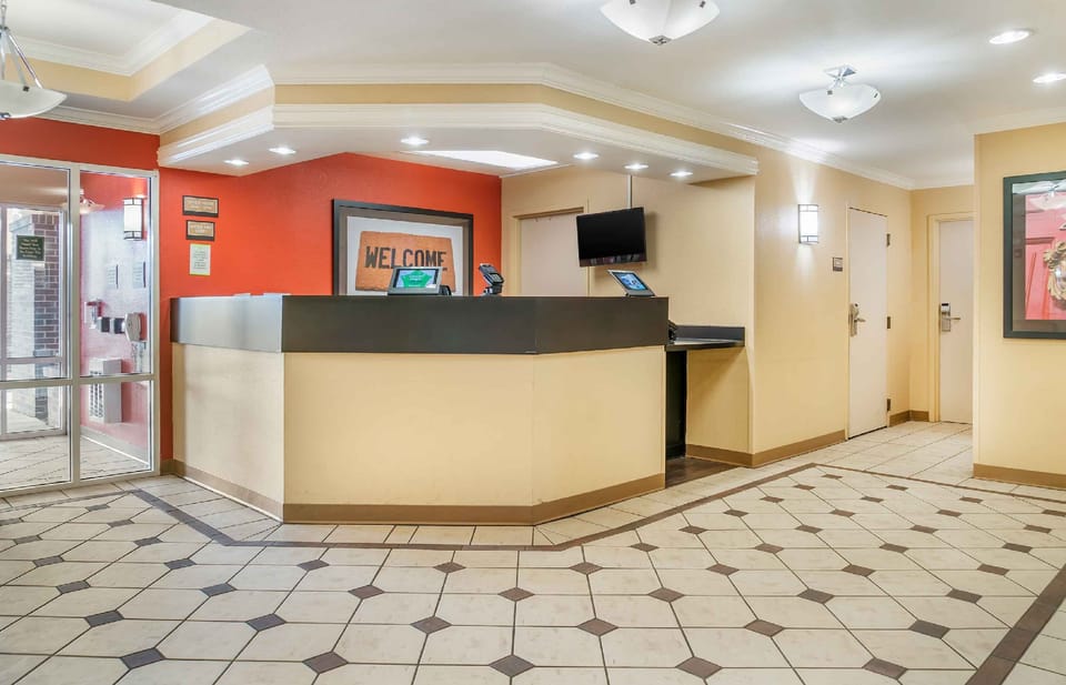 Auburn Hills Extended Stay Inn Hotel in Auburn Hills