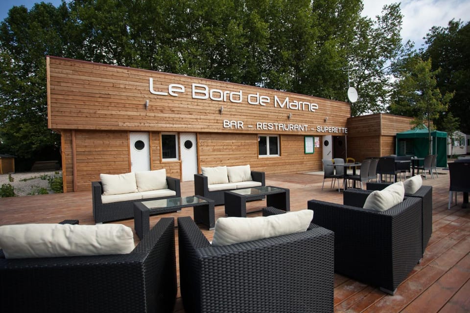 Camping Paris-Est Luxury tent in Nogent-sur-Marne
