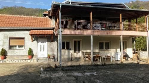 Guest House Green view Hotel in Serbia