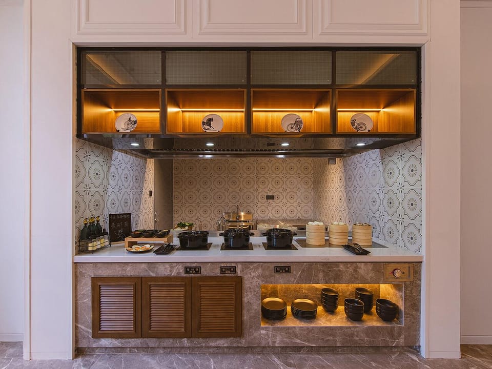 Vienna International Hotel Classic Edition Taizhou Linhai Linghu Scenic Area Hotel in Zhejiang