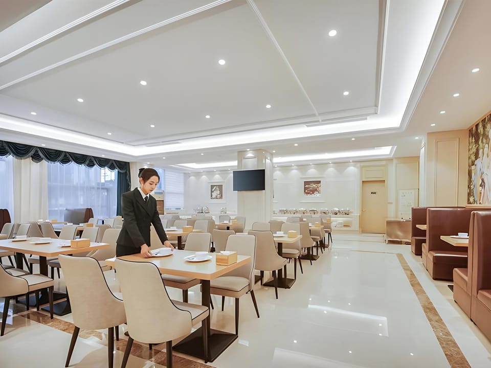 Vienna International Hotel Hefei Feidong Changjiang East Road Xianghe Metro Station Hotel in Jiangsu