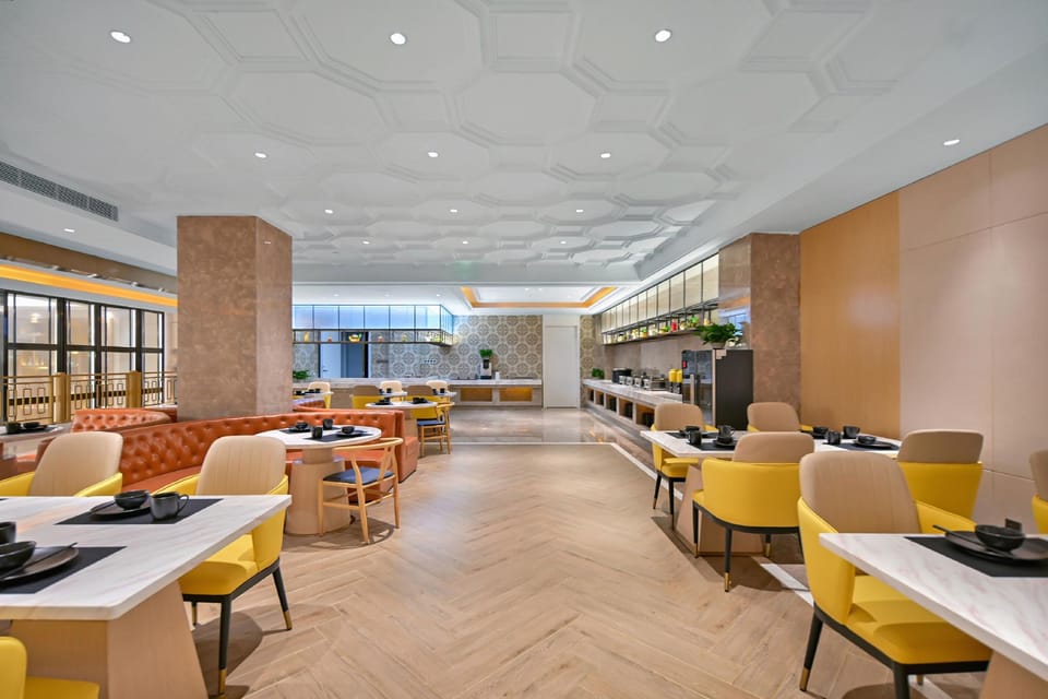 Vienna International Hotel 5.0 Fujian Ningde Zhouning Shangcheng Plaza Hotel in Zhejiang