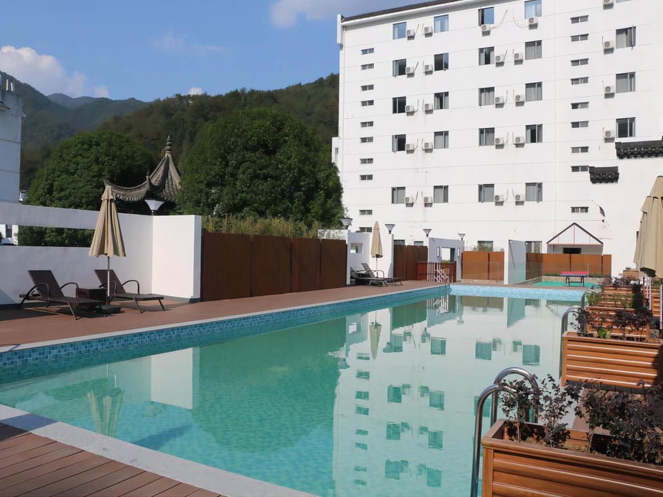 Vienna International Hotel 5.0 Huangshan Scenic Area South Gate Transfer Center Hotel in Zhejiang