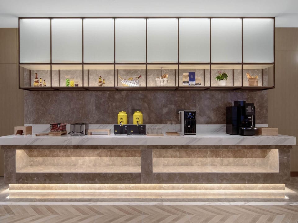 Vienna International Hotel Huai’an Lianshui Development Zone High-speed Railway Station Hotel in Jiangsu