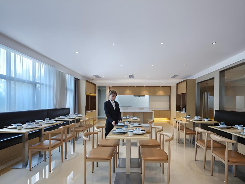 Vienna International Hotel Zhejiang Jiaxing Nanhu Wanda Plaza Hotel in Zhejiang