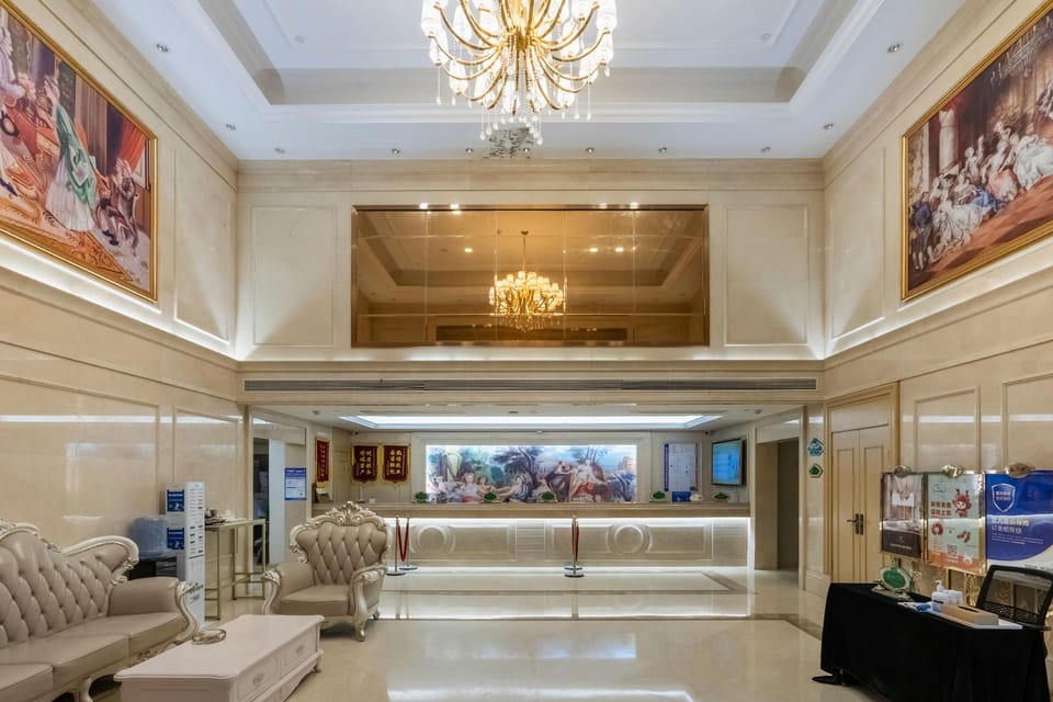 Vienna International Hotel Nanjing Xianlin Xuzhuang Software Park Metro Station Hotel in Nanjing