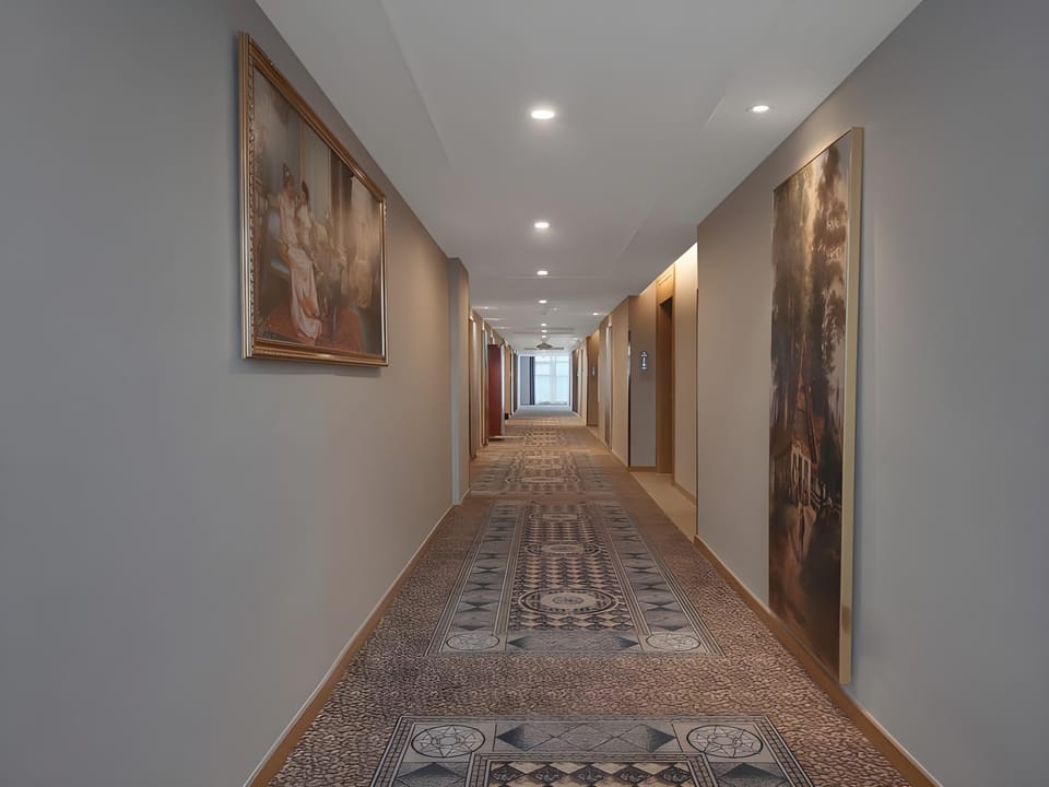 Vienna International Hotel Anhui Huangshan High-speed Railway North Station Xixinan Hotel in Zhejiang