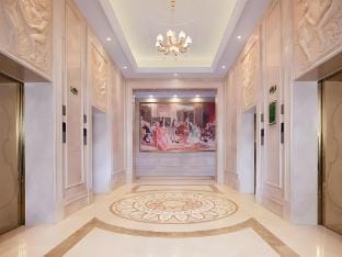 Vienna International Hotel Zhejiang Yiwu Fotang Ancient Town Baolong Plaza Hotel in Hangzhou