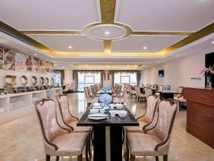 Vienna International Hotel Zhejiang Yiwu Fotang Ancient Town Baolong Plaza Hotel in Hangzhou