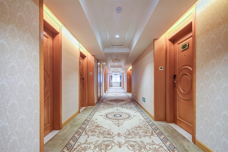 Vienna Hotel (Nanjing Hongshan Zoo Mufushan Metro Station Branch) Hotel in Nanjing