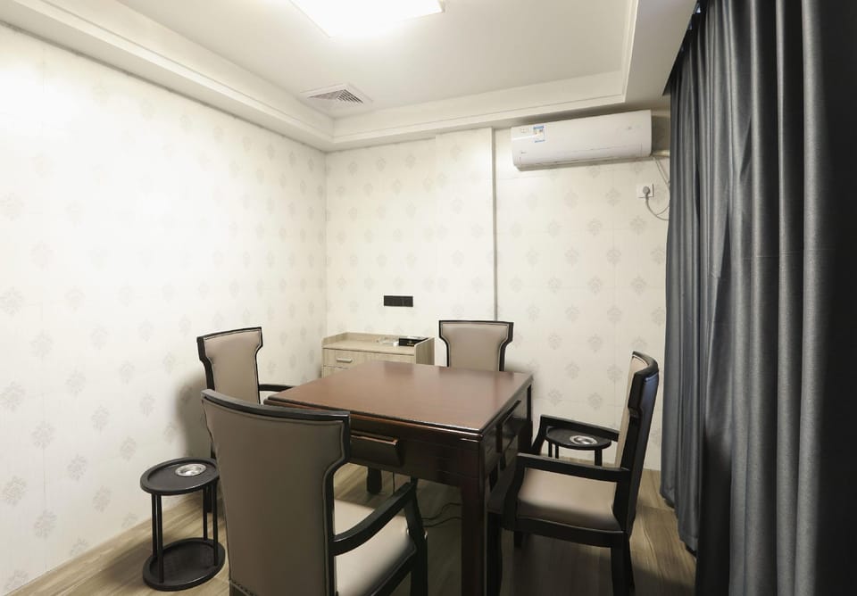 Ripple Cloud Hotel, Runxin Middle Road, Xinqiao Town, Jingjiang (a subsidiary of Home Inns) Hotel in Suzhou