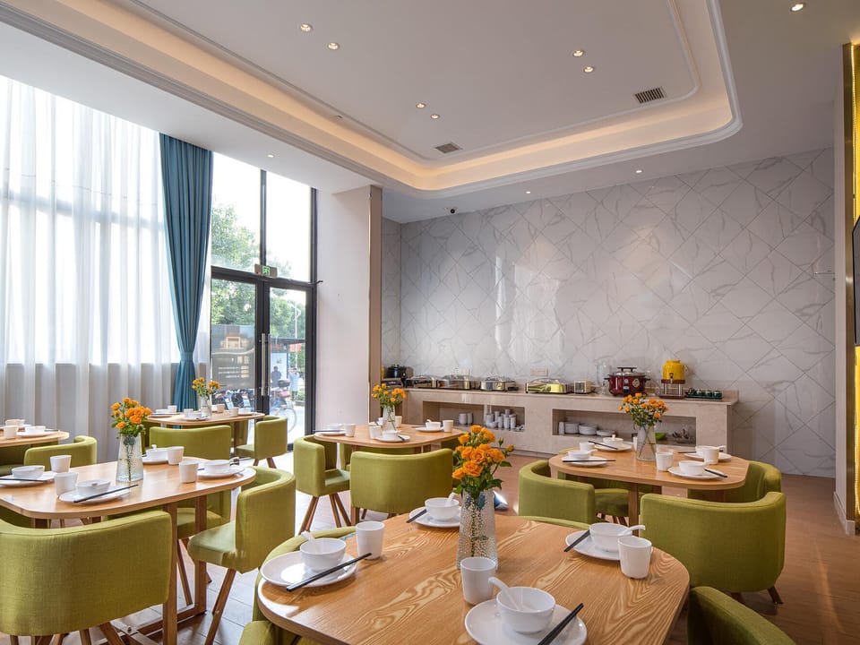 Vienna 3 Best Hotel Deqing Hotel in Hangzhou