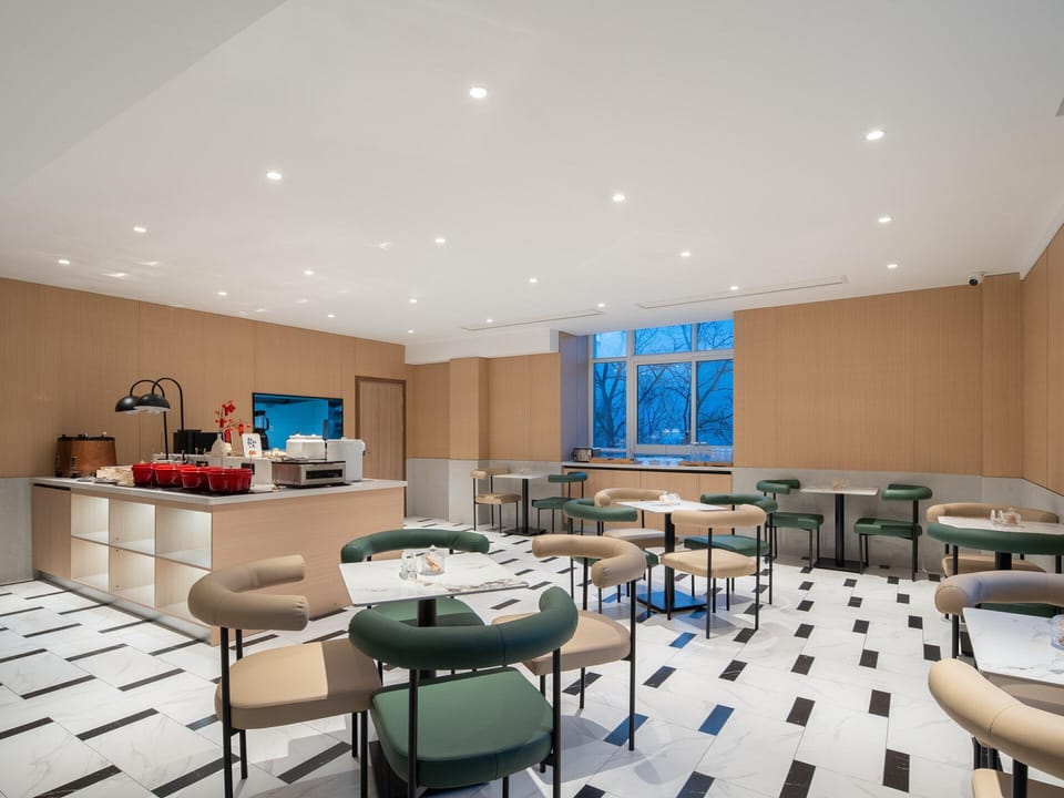 Magnotel Xuzhou Yunlong Lake Scenic Area People's Square Metro Station Hotel in Jiangsu