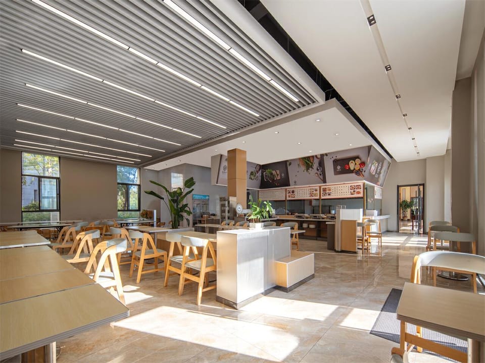 Vienna 3 Best Hotel Jiangsu Binhai High-Speed Railway Station Hotel in Jiangsu