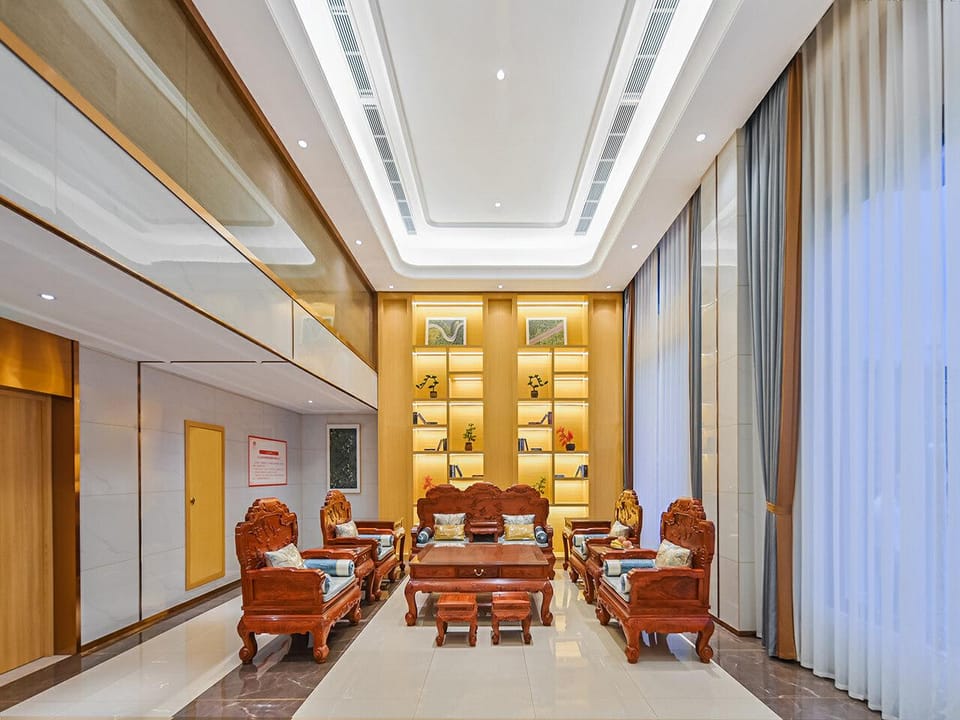 Vienna 3 Best Hotel Dongyang Huayuan Hongmu Furniture City Hengdian Airport Hotel in Zhejiang